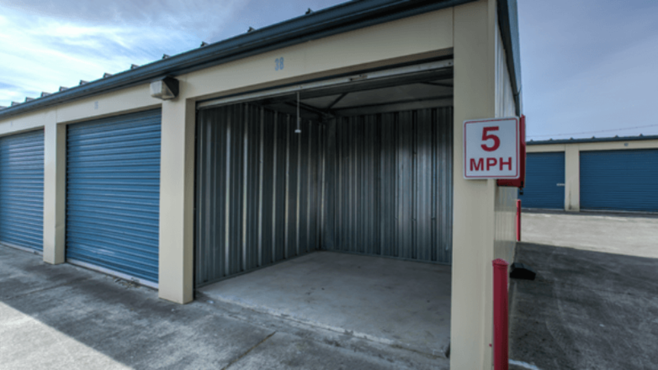 Storage rental clearance near me